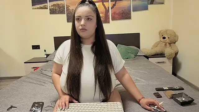 adelline online show from March 2026 08:43:01 PM