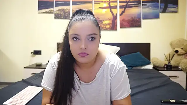 adelline online show from November 2025 09:40:02 PM