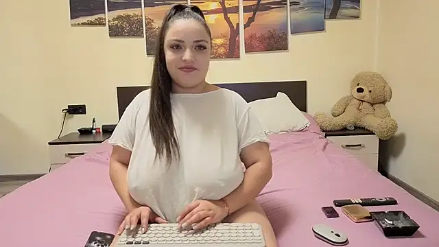 adelline online show from March 2026 09:43:02 PM