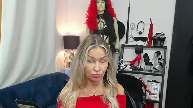 crystaLUX online show from October 2025 05:52:02 AM