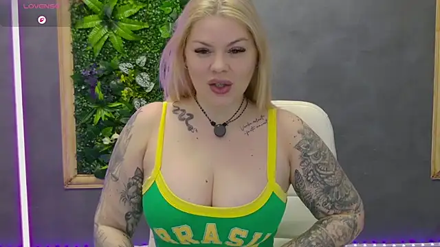 Raven Luna online show from March 2026 05:19:02 AM