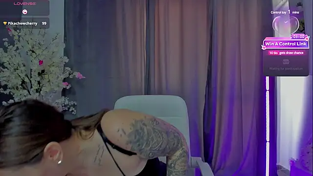 Raven Luna online show from February 2025 11:01:02 AM