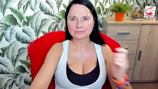 Snapshot of Ellennaughty chatting on February 2025 10:31:02 PM Ellennaughty online show from February 2025 10:31:02 PM