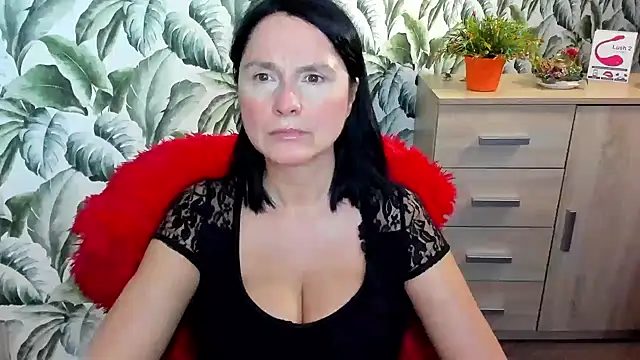 Snapshot of Ellennaughty chatting on January 2025 10:33:02 PM Ellennaughty online show from January 2025 10:33:02 PM