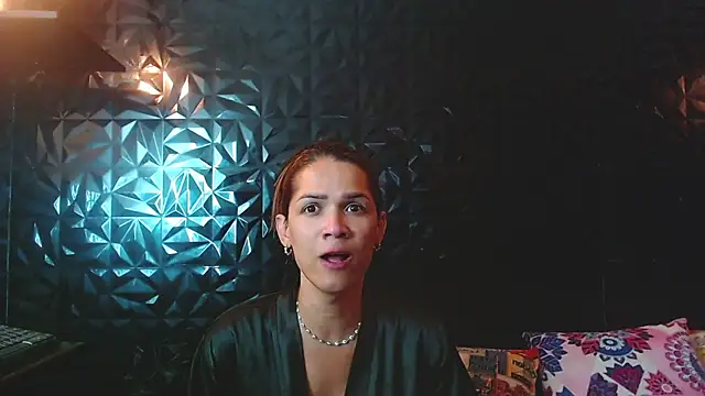 PINK  LOLA1 online show from December 2025 01:15:02 AM