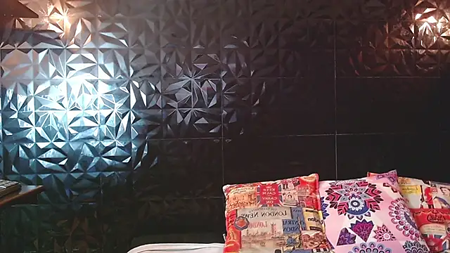 PINK  LOLA1 online show from March 2026 11:41:01 PM