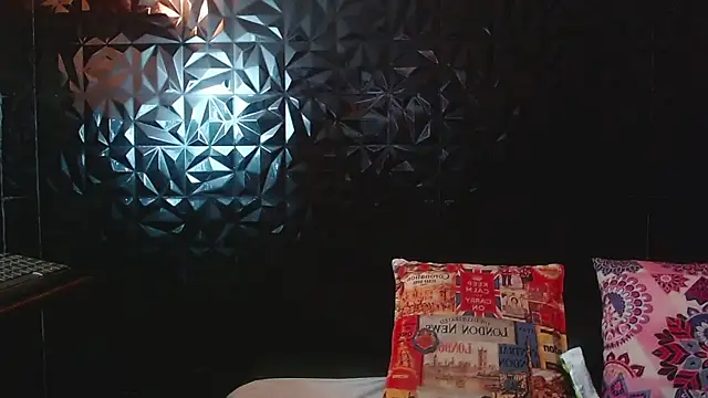 PINK  LOLA1 online show from October 2025 10:32:02 PM