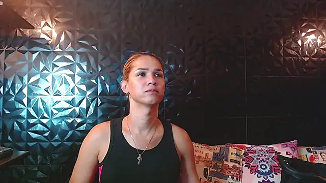 PINK  LOLA1 online show from May 2026 11:46:02 PM