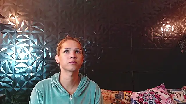 PINK  LOLA1 online show from May 2026 11:57:01 PM