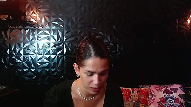 PINK  LOLA1 online show from October 2025 10:33:02 PM