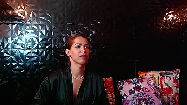 PINK  LOLA1 online show from November 2025 01:06:01 AM