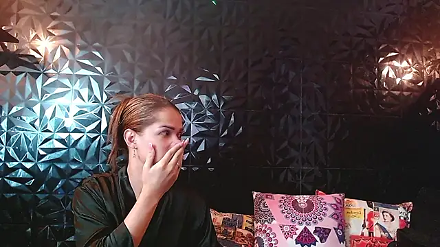 PINK  LOLA1 online show from February 2026 10:40:02 PM