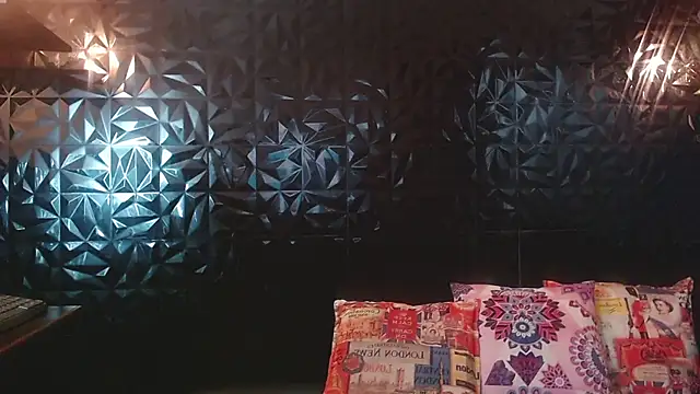 PINK  LOLA1 online show from April 2026 11:55:02 PM