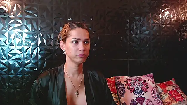PINK  LOLA1 online show from June 2026 10:48:02 PM