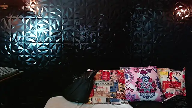 PINK  LOLA1 online show from October 2025 12:45:02 AM
