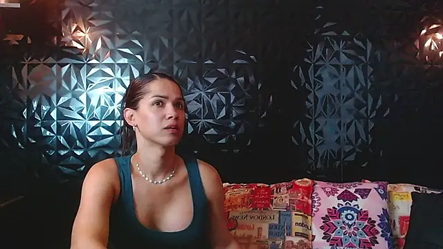 PINK  LOLA1 online show from October 2025 08:41:02 PM