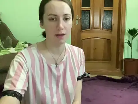 Snapshot of AngelTough20 chatting on September 2025 10:26:01 PM AngelTough20 online show from September 2025 10:26:01 PM