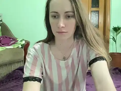 Snapshot of AngelTough20 chatting on October 2025 09:59:01 PM AngelTough20 online show from October 2025 09:59:01 PM