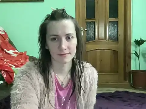 Snapshot of AngelTough20 chatting on November 2025 10:43:02 PM AngelTough20 online show from November 2025 10:43:02 PM