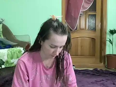 Snapshot of AngelTough20 chatting on October 2025 10:21:01 PM AngelTough20 online show from October 2025 10:21:01 PM