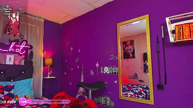 kilian hot online show from December 2025 09:47:01 PM