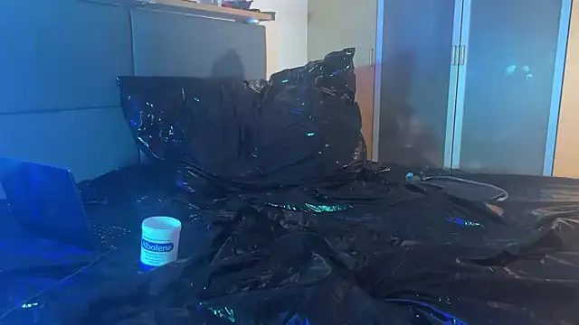 Snapshot of PumpChester82 chatting on February 2025 07:47:02 PM PumpChester82 online show from February 2025 07:47:02 PM