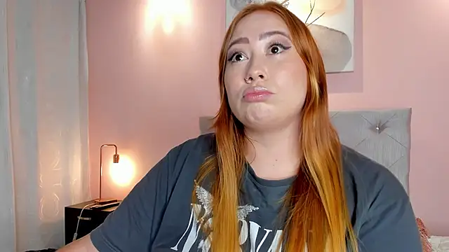 Snapshot of hannamartinn chatting on January 2026 01:53:01 AM hannamartinn online show from January 2026 01:53:01 AM