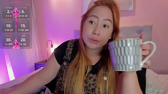 Snapshot of hannamartinn chatting on November 2025 01:05:02 AM hannamartinn online show from November 2025 01:05:02 AM