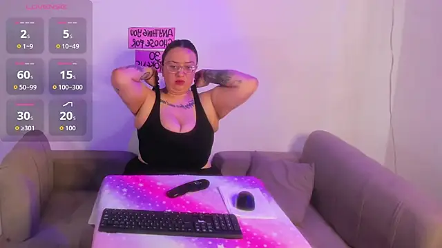 MiaYMolly online show from March 2026 04:56:01 PM