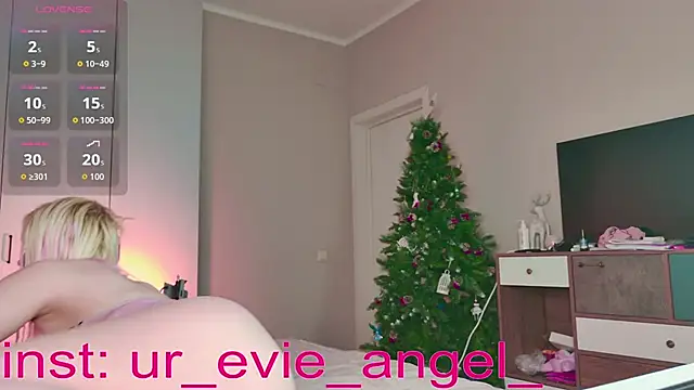 Evelyn rabbit online show from March 2026 01:15:02 PM