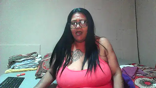 Snapshot of boobynatz chatting on September 2025 08:43:02 AM boobynatz online show from September 2025 08:43:02 AM