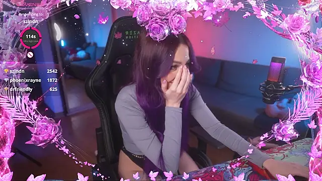 Snapshot of Emberella_ chatting on February 2025 07:05:01 PM Emberella  online show from February 2025 07:05:01 PM