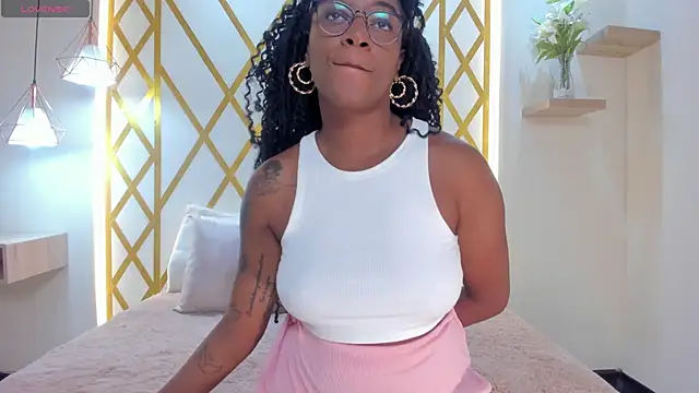 maryevans  online show from November 2025 12:52:02 PM