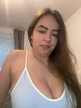 Snapshot of eleonoree chatting on May 2026 03:58:02 AM eleonoree online show from May 2026 03:58:02 AM