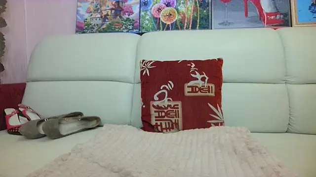 Snapshot of MargieEvans chatting on June 2026 07:02:01 AM MargieEvans online show from June 2026 07:02:01 AM