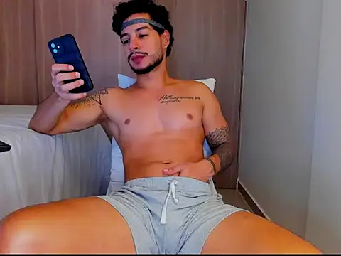 Snapshot of Sirs_papi chatting on January 2026 04:05:02 AM Sirs papi online show from January 2026 04:05:02 AM