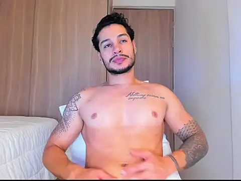 Snapshot of Sirs_papi chatting on February 2026 05:27:02 AM Sirs papi online show from February 2026 05:27:02 AM