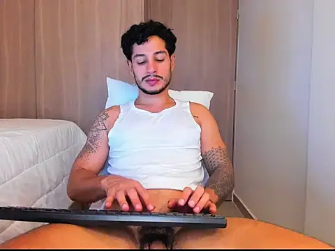 Snapshot of Sirs_papi chatting on February 2026 03:57:02 AM Sirs papi online show from February 2026 03:57:02 AM