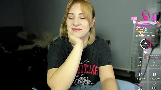 KindKristy online show from November 2025 05:41:01 AM