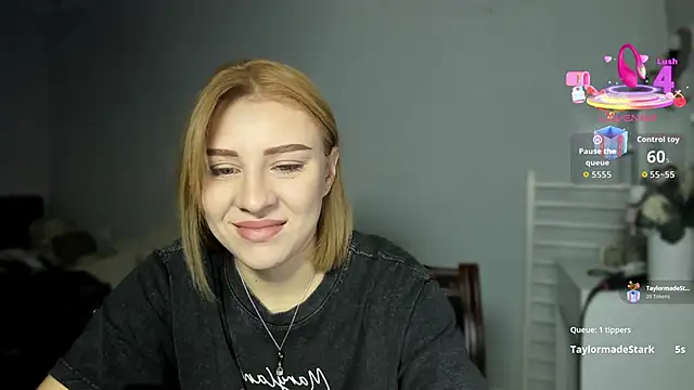 KindKristy online show from November 2025 05:01:01 AM