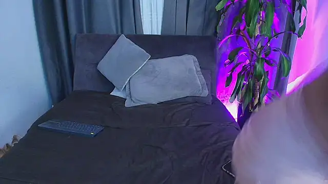 Aliciawonderxx online show from April 2026 12:06:02 AM