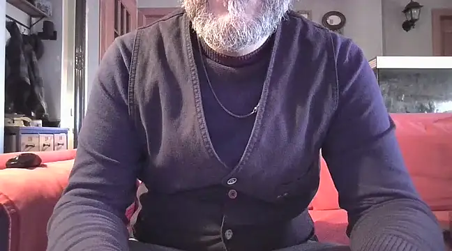 Snapshot of naked_bear chatting on February 2025 04:20:02 PM naked bear online show from February 2025 04:20:02 PM