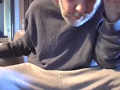 naked bear online show from February 2026 09:07:02 AM