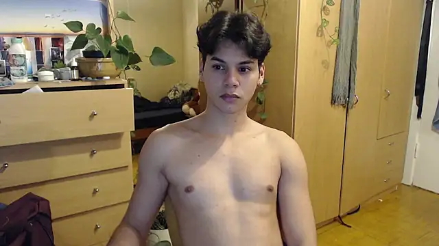 Snapshot of tomas_boy20 chatting on December 2024 09:11:01 PM tomas boy20 online show from December 2024 09:11:01 PM