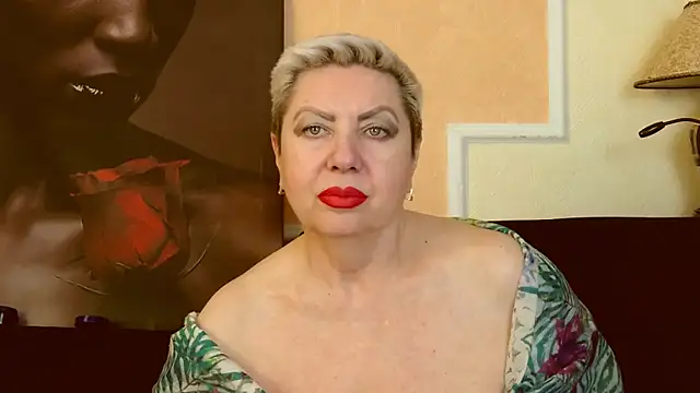 Snapshot of LadyPosh chatting on March 2025 09:53:01 PM LadyPosh online show from March 2025 09:53:01 PM