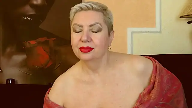 Snapshot of LadyPosh chatting on February 2025 04:28:02 AM LadyPosh online show from February 2025 04:28:02 AM