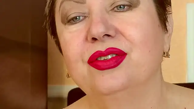 LadyPosh online show from April 2026 12:57:02 AM