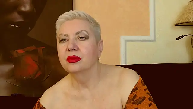 Snapshot of LadyPosh chatting on March 2025 09:32:02 PM LadyPosh online show from March 2025 09:32:02 PM