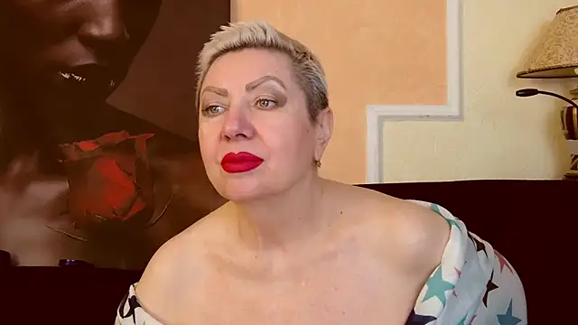 LadyPosh online show from November 2025 10:13:02 PM