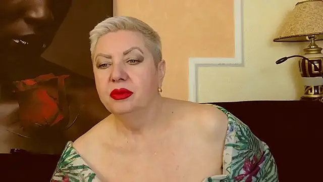 Snapshot of LadyPosh chatting on March 2025 09:48:01 PM LadyPosh online show from March 2025 09:48:01 PM